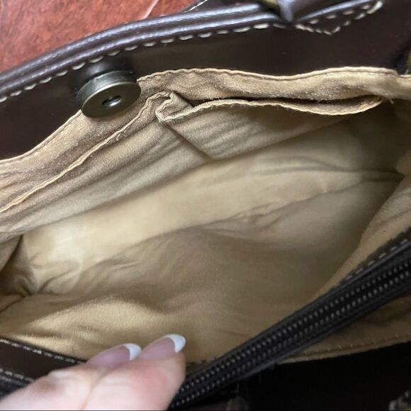 Relic by Fossil Brown and Tan Paisley Embossed Vegan Leather Purse Handbag - Picture 9 of 14